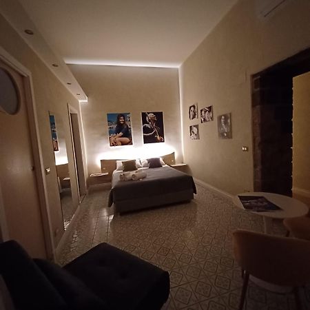 Domus Duomo B&B Napoli Εξωτερικό φωτογραφία